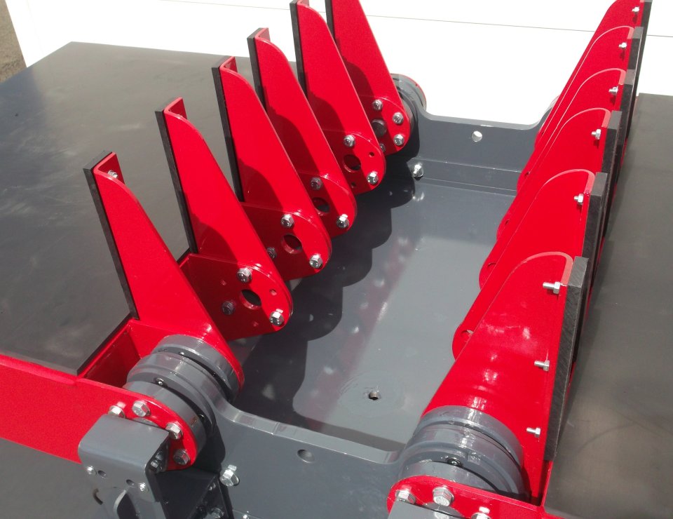 Maintien sécurisé de la charge sur retourneur basculeur Serema